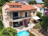 Vente  Maison de 180 m² à La Garde 693 000 euros