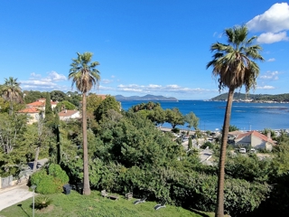 Vente  Appartement T5  de 105 m² à La Seyne 598 000 euros Réf: SFN-1878334