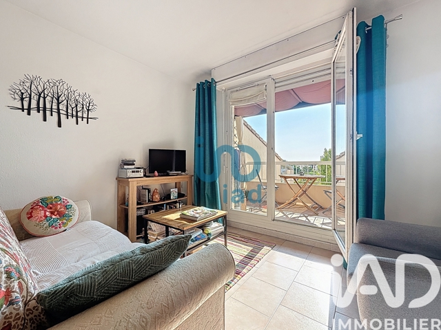Vente  Appartement T3  de 65 m² à Sanary 278 000 euros Réf: SFN-1885119