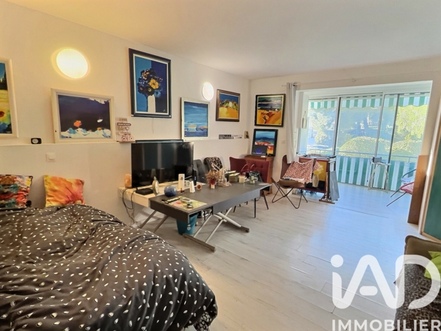 Vente  Studio de 38 m² à Bandol 159 000 euros Réf: SFN-1887221