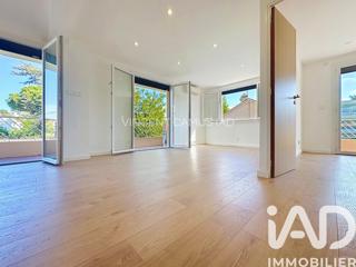 Vente  Appartement T3  de 60 m² à Six-Fours 369 000 euros Réf: SFN-1885955