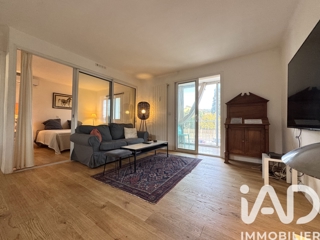 Vente  Appartement T2  de 34 m² à Six-Fours 210 000 euros Réf: SFN-1890914