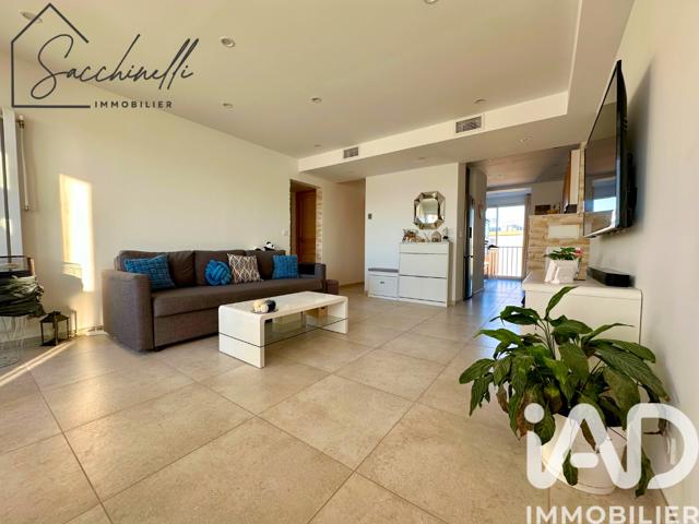 Vente  Appartement T4  de 68 m² à La Seyne 225 000 euros Réf: SFN-1896160
