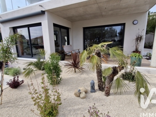 Vente  Appartement F5  de 130 m² à Bandol 1 040 000 euros