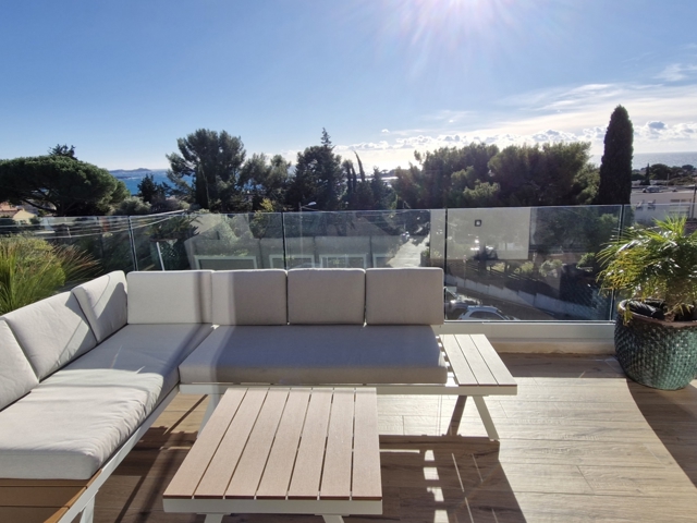 Vente  Appartement T5  de 119 m² à Bandol 1 140 000 euros Réf: SFN-1896177