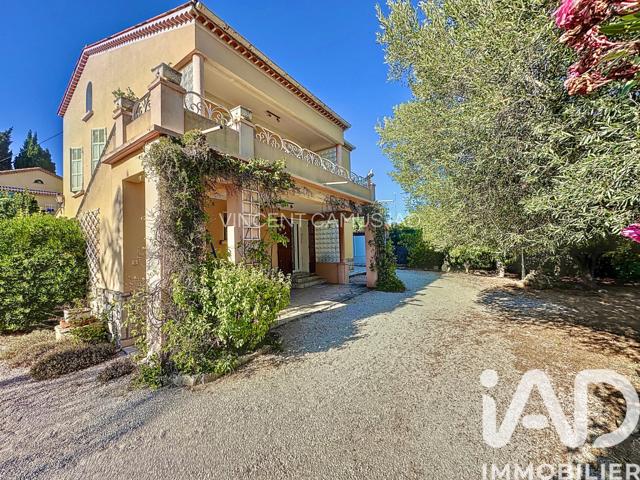 Vente  Maison de 133 m² à Sanary 1 799 000 euros Réf: SFN-1896874