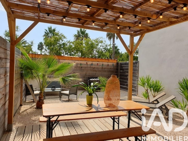 Vente  Appartement T3  de 49 m² à Six-Fours 373 000 euros Réf: SFN-1905490