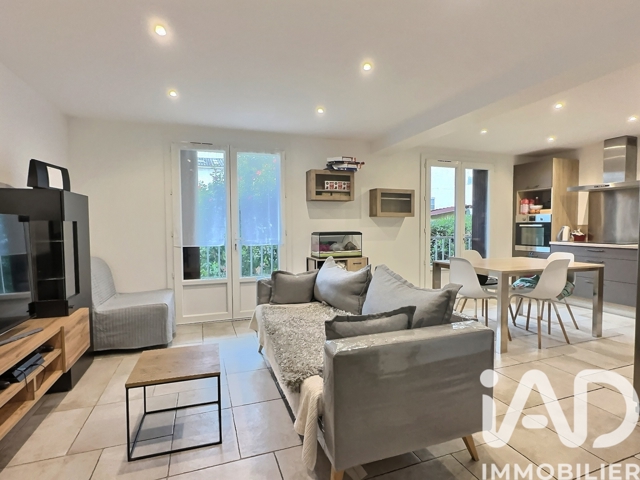 Vente  Appartement T4  de 58 m² à La Seyne 165 000 euros Réf: SFN-1912170