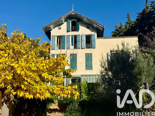 Vente  Maison de 190 m² à La Seyne 948 000 euros Réf: SFN-1912237