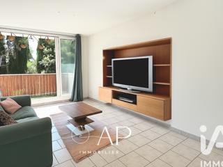 Vente  Appartement T2  de 47 m² à Toulon 159 000 euros