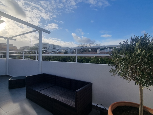 Vente  Appartement T2  de 41 m² à La Seyne 249 000 euros Réf: SFN-1920913