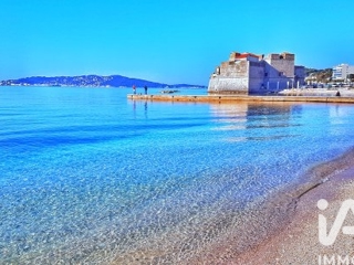 Vente  Appartement T2  de 50 m² à Toulon 195 800 euros