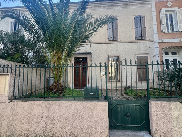 Vente  Maison de 130 m² à La Seyne 340 000 euros Réf: SFN-1923446