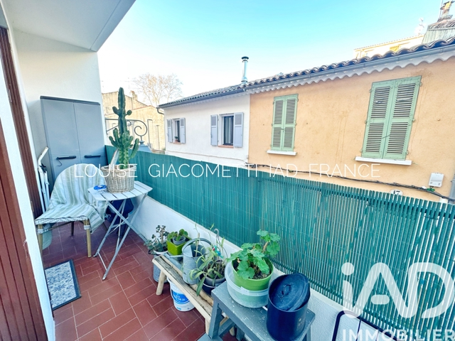 Vente  Appartement T2  de 41 m² à La Seyne 119 000 euros Réf: SFN-1938660