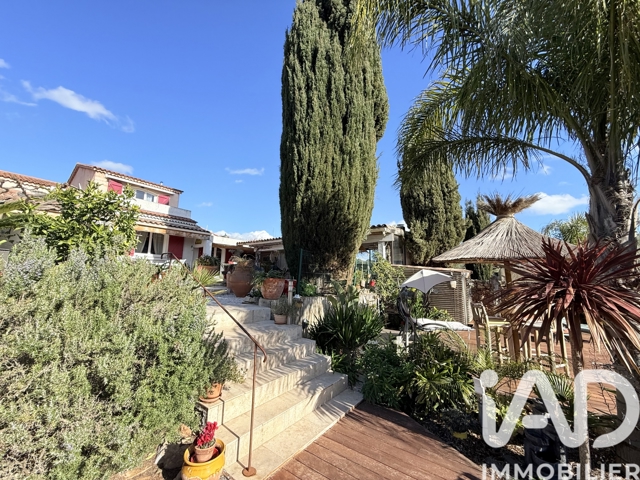 Vente  Maison de 130 m² à Sanary 1 092 000 euros Réf: SFN-1940667