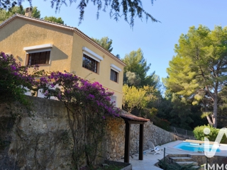 Vente  Maison de 130 m² à Ollioules 650 000 euros Réf: SFN-1927500