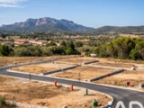 Vente  Terrain de 718 m² à Roquebrune sur Argens 260 500 euros