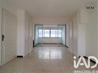 Vente  Appartement F2  de 57 m² à Toulon 237 000 euros
