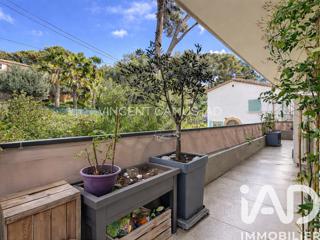 Vente  Appartement F3  de 70 m² à Sanary 549 000 euros