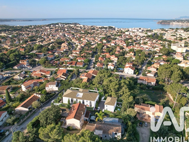 Vente  Appartement T4  de 122 m² à Six-Fours 995 000 euros Réf: SFN-1944022