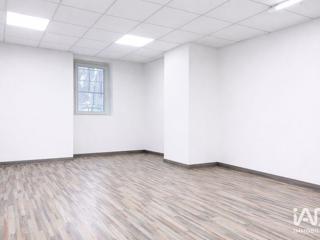 Vente  Local commercial de 170 m² à Toulon 209 500 euros