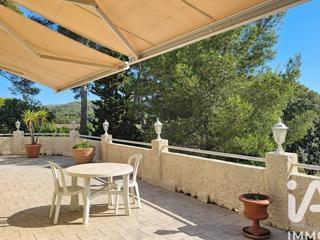 Vente  Maison de 230 m² à Six-Fours 835 000 euros