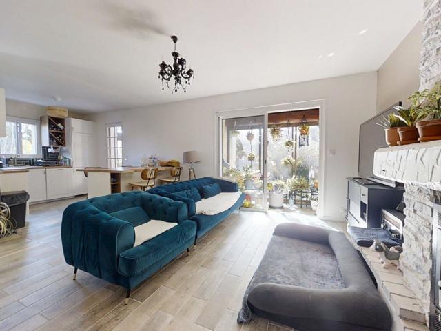 Vente  Maison de 92 m² à Six-Fours 625 000 euros Réf: SFN-1992154