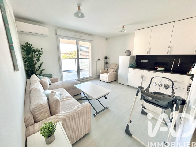 Vente  Appartement T2  de 40 m² à La Seyne 175 000 euros Réf: SFN-1934724