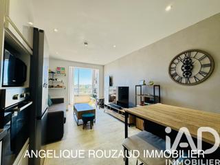 Vente  Appartement T2  de 40 m² à Six-Fours 218 000 euros Réf: SFN-2022098