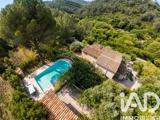 Vente  Maison de 265 m² à Belgentier 599 000 euros