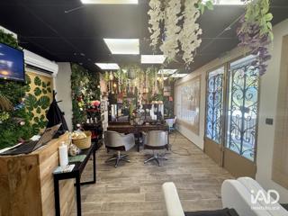 Vente  Local commercial de 27 m² à Sanary 80 000 euros