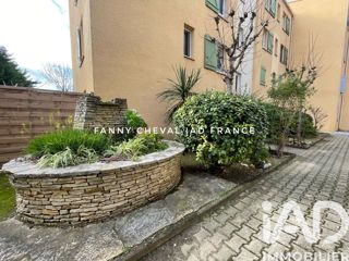 Vente  Appartement T3  de 70 m² à Six-Fours 287 000 euros Réf: SFN-1908247
