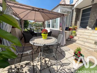 Vente  Maison de 77 m² à Six-Fours 499 000 euros
