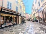 Vente  Local commercial de 35 m² à Hyères 34 000 euros