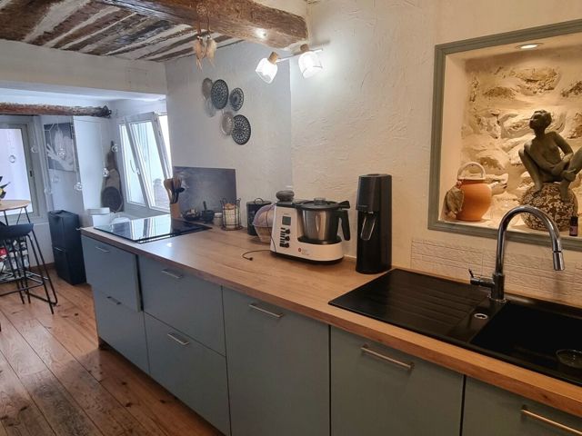 Vente  Maison de 141 m² à Six-Fours 374 000 euros Réf: SFN-1963187