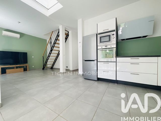 Vente  Maison de 121 m² à La Seyne 410 000 euros Réf: SFN-1993180