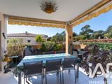 Vente  Appartement T4  de 75 m² à Saint Raphaël 460 000 euros