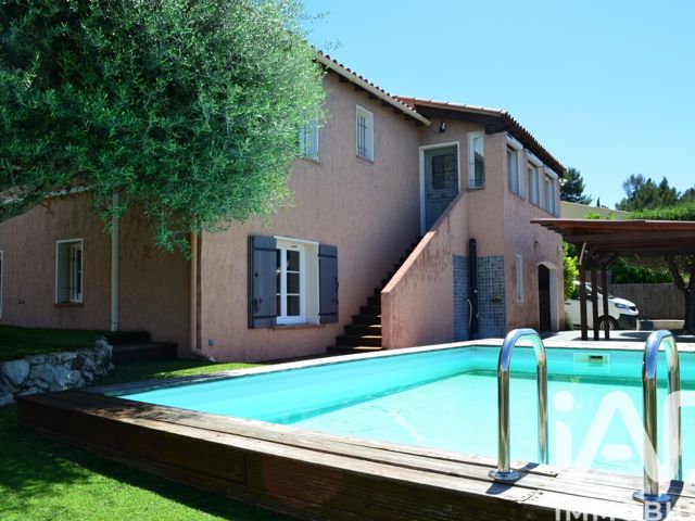 Vente  Maison de 185 m² à Ollioules 648 000 euros Réf: SFN-2016969