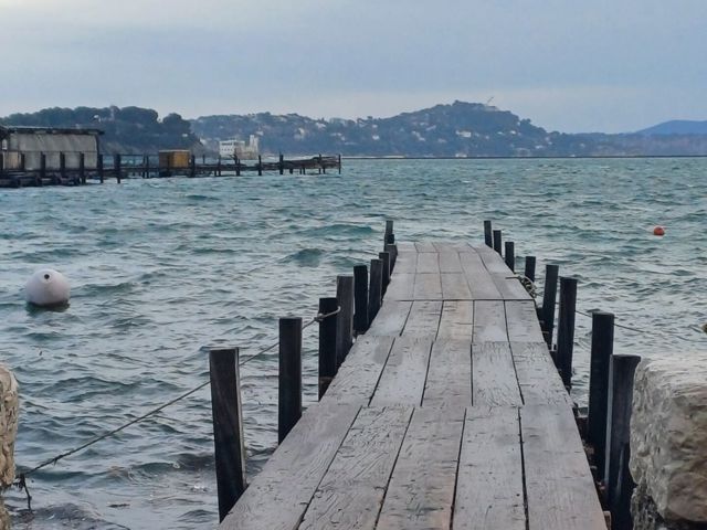 Vente  Appartement T4  de 95 m² à La Seyne 179 000 euros Réf: SFN-1927936