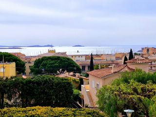 Vente  Appartement F4  de 94 m² à Bandol 1 245 000 euros