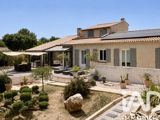 Vente  Maison de 220 m² à Saint Maximin la Sainte Baume 749 000 euros