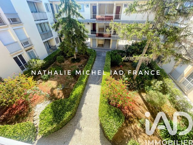 Vente  Appartement T3  de 84 m² à Six-Fours 260 000 euros Réf: SFN-2038200