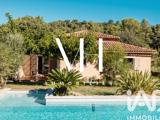 Vente  Maison de 170 m² à Evenos 755 000 euros