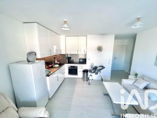 Vente  Appartement T2  de 40 m² à La Seyne 171 000 euros