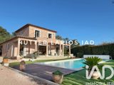 Vente  Maison de 220 m² à La Crau 799 000 euros
