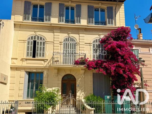 Vente  Appartement T4  de 72 m² à Sanary 649 000 euros Réf: SFN-2054325