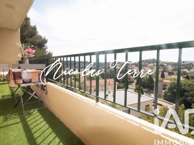 Vente  Appartement T2  de 49 m² à Six-Fours 198 000 euros Réf: SFN-2019126