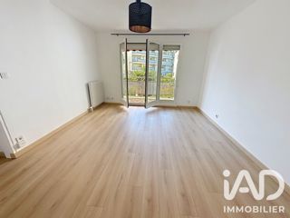 Vente  Appartement T3  de 53 m² à La Seyne 159 000 euros Réf: SFN-2072475