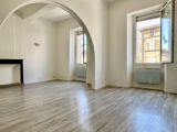 Vente  Appartement F3  de 72 m² à Saint Zacharie 189 000 euros