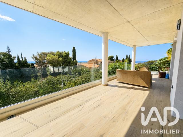 Vente  Appartement T4  de 120 m² à Bandol 1 360 000 euros Réf: SFN-2074517